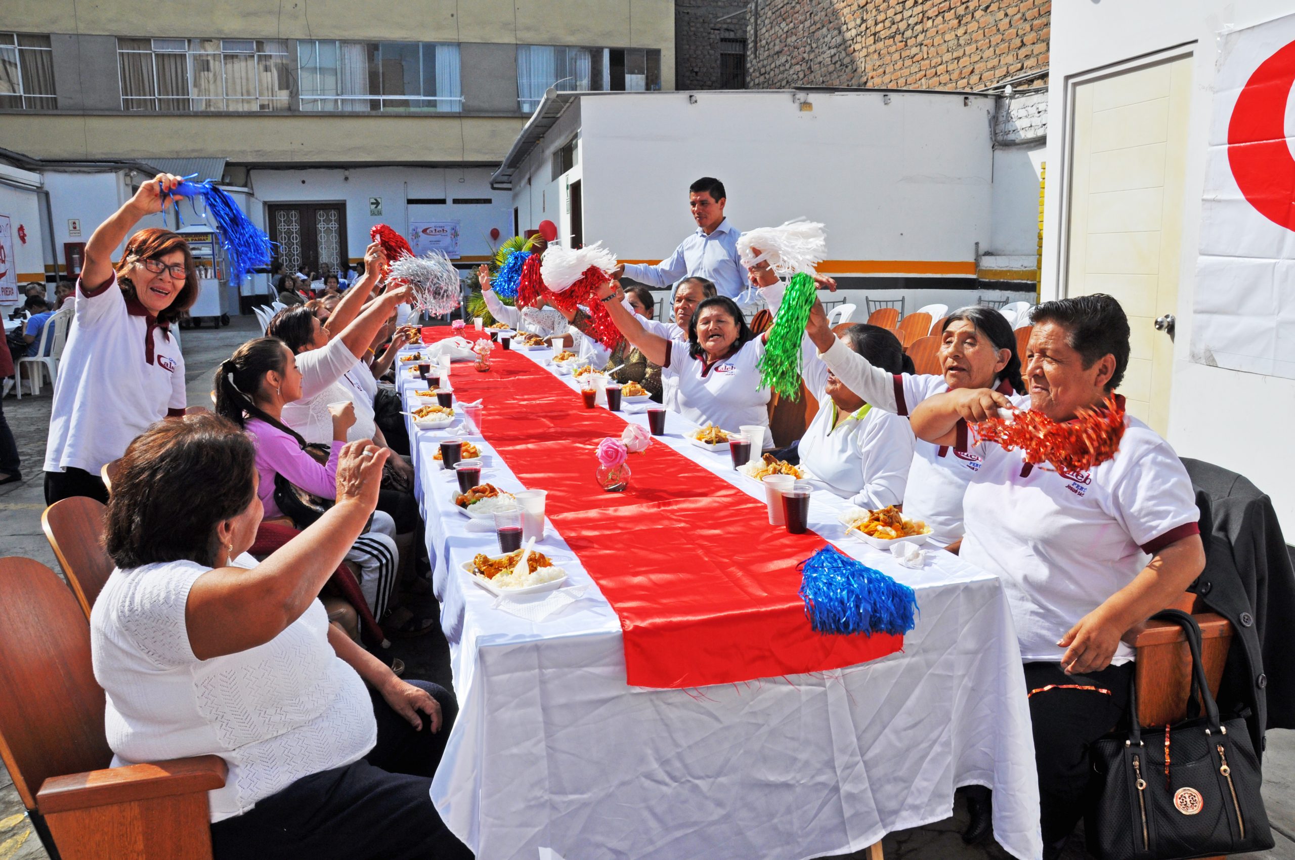 Grupo Caleb: Espíritu fuerte y alegre